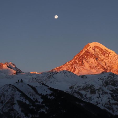 Rooftop Kazbegi 외부 사진