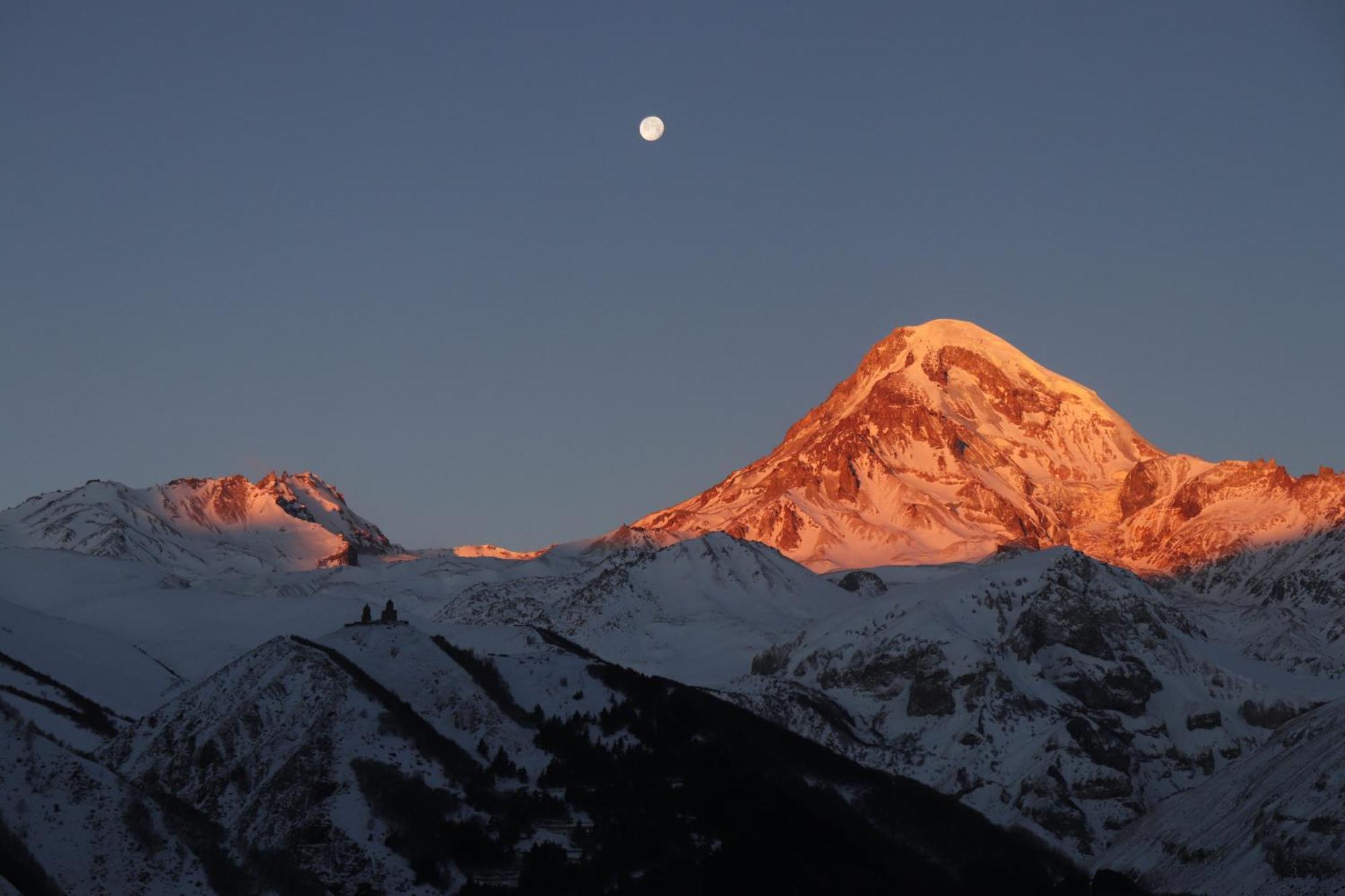 Rooftop Kazbegi 외부 사진
