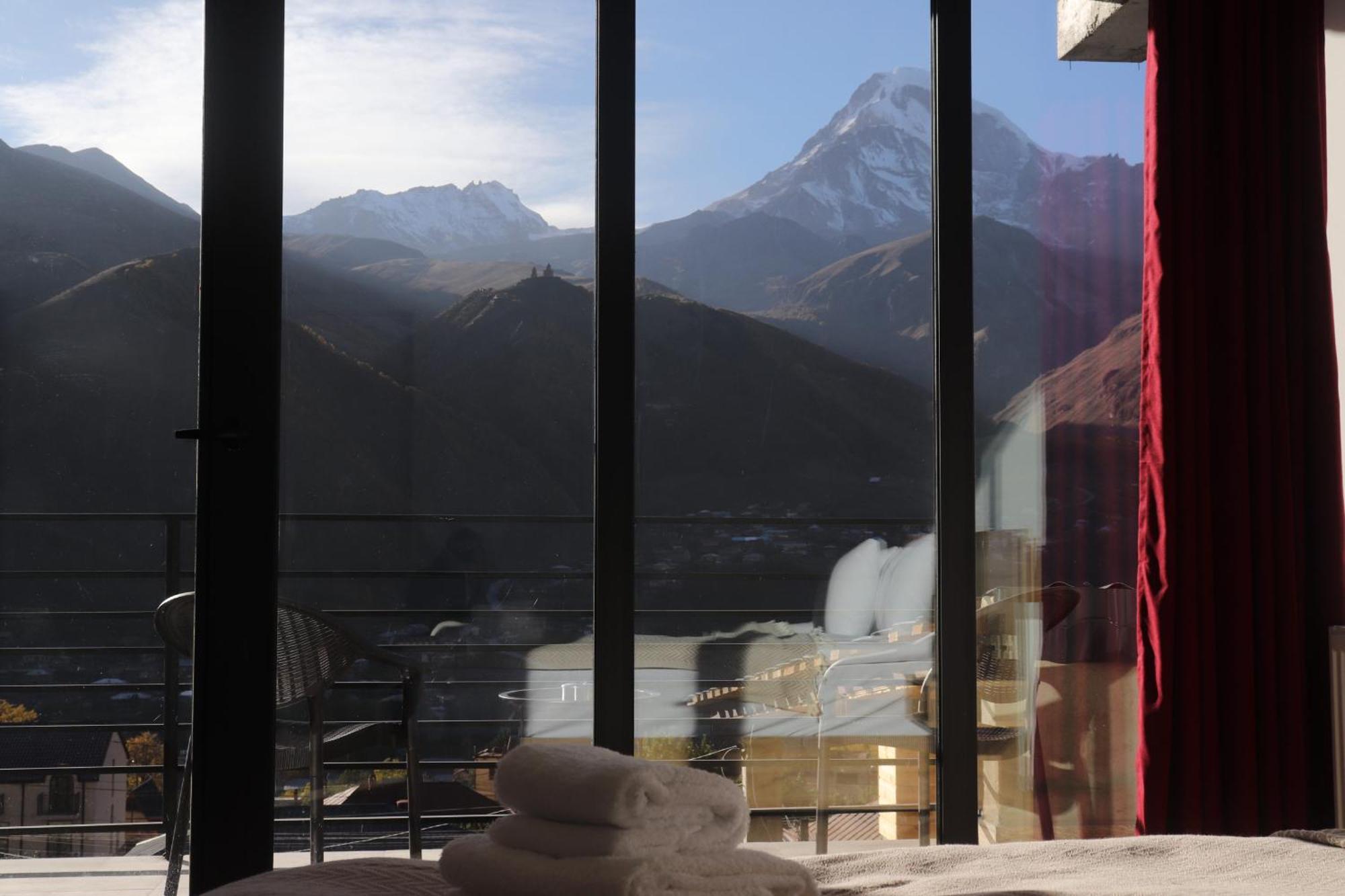 Rooftop Kazbegi 외부 사진