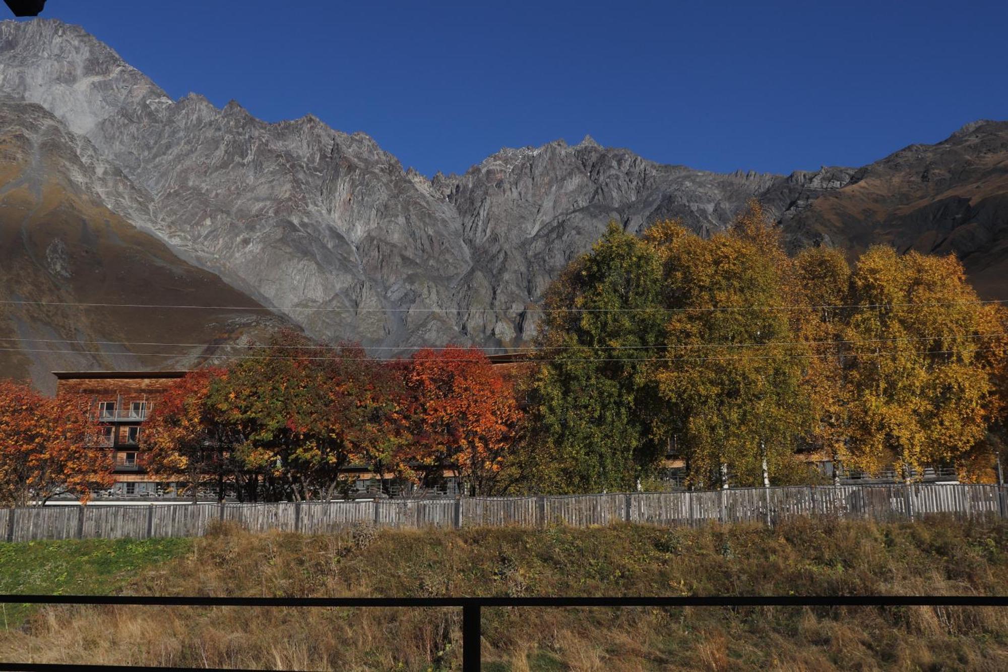 Rooftop Kazbegi 외부 사진